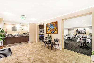 کمفرت این ربرت تونز