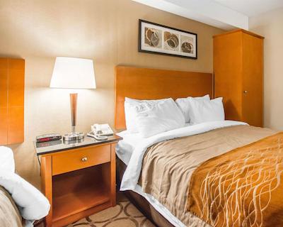 کمفرت این ادموندستون