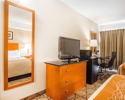 کمفرت این ادموندستون