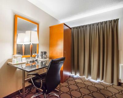 کمفرت این ادموندستون