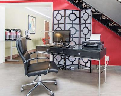 کمفرت این ادموندستون