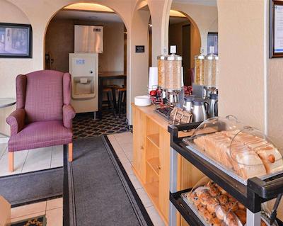 اکنو لج متل ویلیج