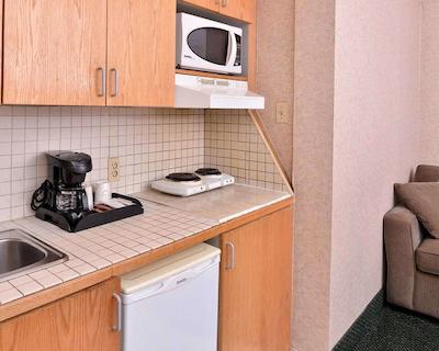 اکنو لج متل ویلیج