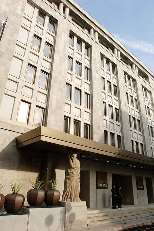الگرویتالیا گولدن پالاس