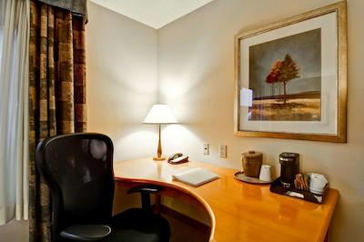 هامپتون این اند سویتز بای هیلتون گولف