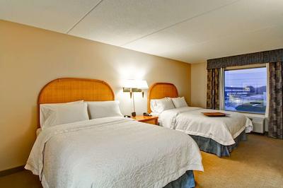 هامپتون این اند سویتز بای هیلتون گولف