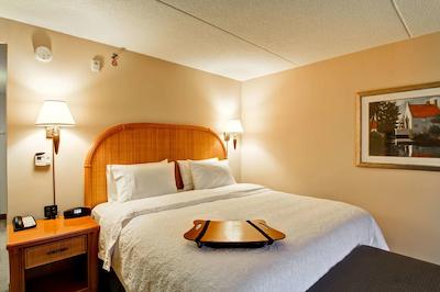 هامپتون این اند سویتز بای هیلتون گولف