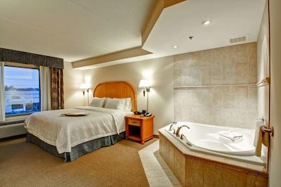 هامپتون این اند سویتز بای هیلتون گولف