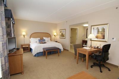 هامپتون این اند سویتز بای هیلتون گولف