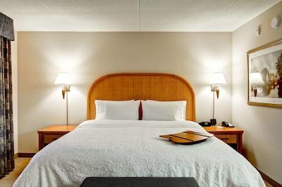 هامپتون این اند سویتز بای هیلتون گولف