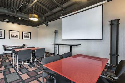 اکنو لج اسود