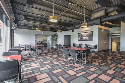 اکنو لج اسود