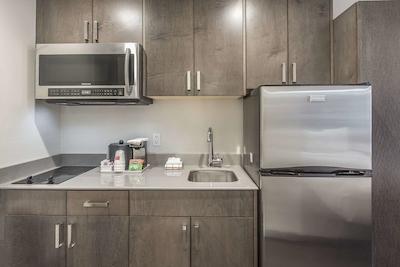 اکنو لج اسود