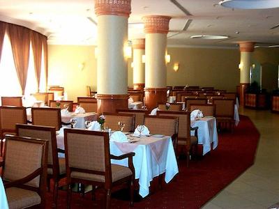 کرون پلازا رییاده پالاس