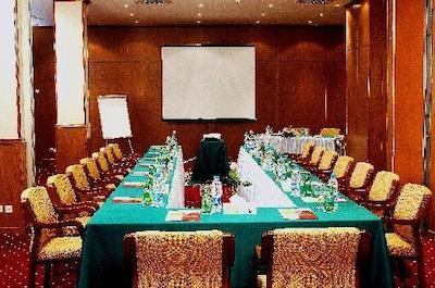 کرون پلازا رییاده پالاس