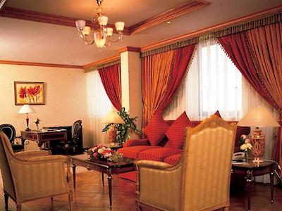 کرون پلازا رییاده پالاس