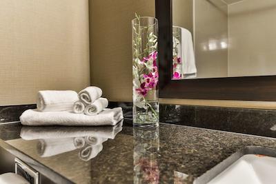 بست وسترن پلاس لیمینگتون هتل اند کنفرنس سنتر