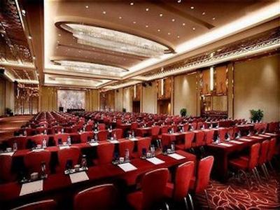 کراون پلازا سان پالاس