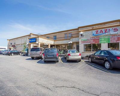 کمفرت این ترنتو آیرپرت