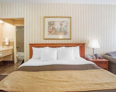 کمفرت این ترنتو آیرپرت