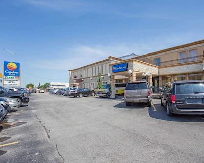 کمفرت این ترنتو آیرپرت