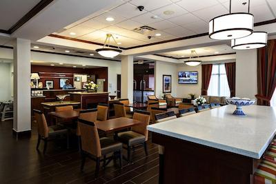 هامپتون این ناپانی-اُنتاریو کانادا