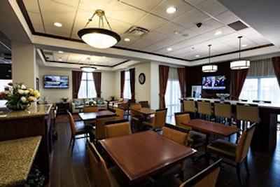 هامپتون این ناپانی-اُنتاریو کانادا