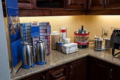 هامپتون این ناپانی-اُنتاریو کانادا