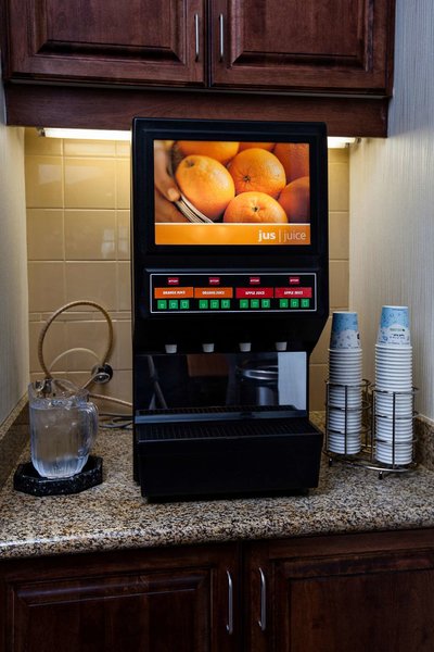 هامپتون این ناپانی-اُنتاریو کانادا