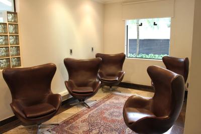 فرتون رسیدنس اند اکسکوتیو سرویس