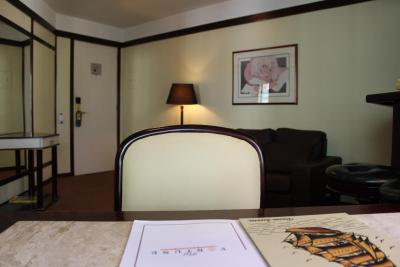 فرتون رسیدنس اند اکسکوتیو سرویس