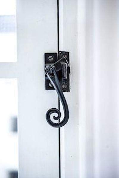 دیکر اند دیجز فنیس