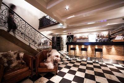 دیکر اند دیجز فنیس