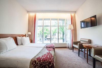 دیکر اند دیجز فنیس