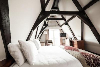 دیکر اند دیجز فنیس