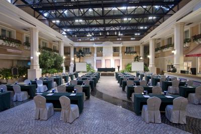 هالیدی این داون تاون بیجینگ