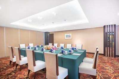 هالیدی این داون تاون بیجینگ