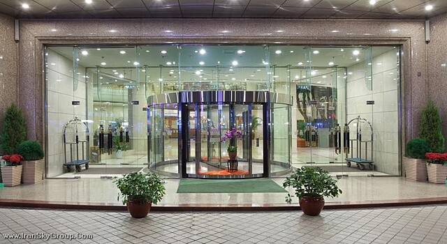 هالیدی این چانگان وست