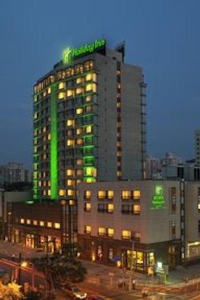 هالیدی این تمپل آو هیون