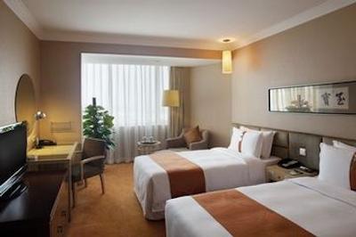 هالیدی این تمپل آو هیون