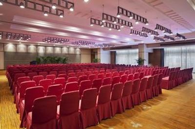 هالیدی این تمپل آو هیون