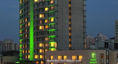 هالیدی این تمپل آو هیون