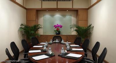 هالیدی این تمپل آو هیون