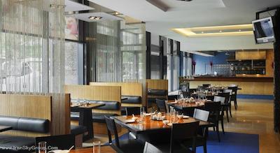 هالیدی این تمپل آو هیون