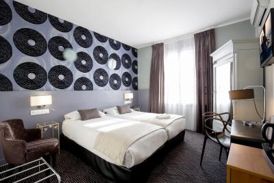 هتل رمند 4 تولوس