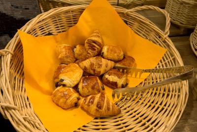 هتل رمند 4 تولوس