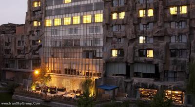 هالیدی این اکسپرس مینزویوان