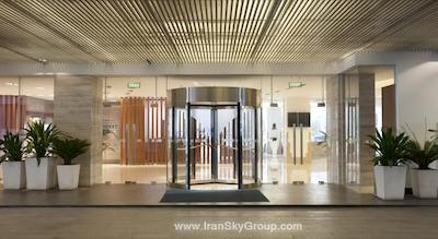 هالیدی این اکسپرس مینزویوان