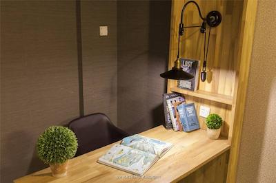 هالیدی این اکسپرس مینزویوان