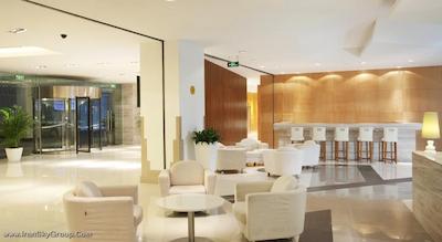 هالیدی این اکسپرس مینزویوان